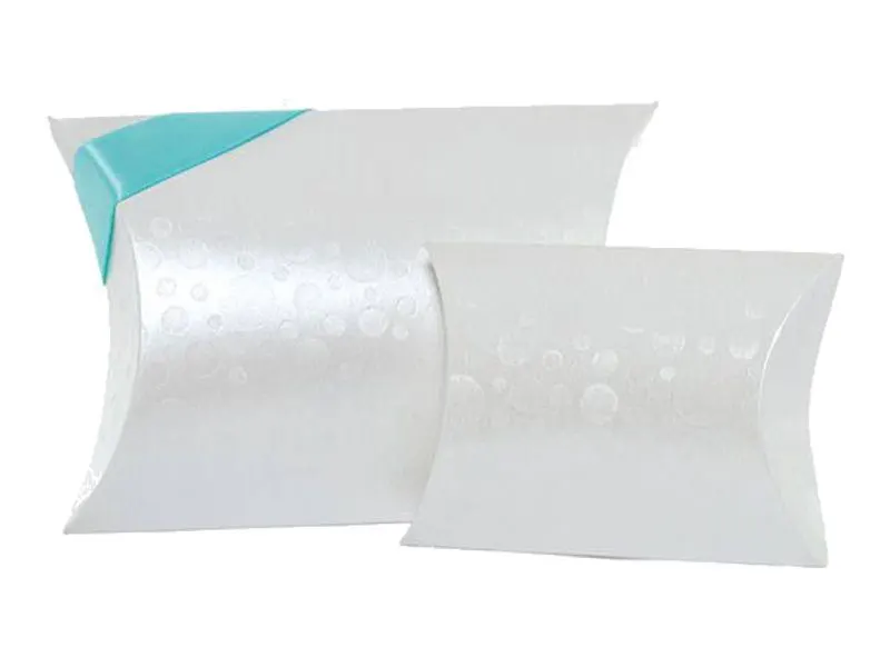 Canvas-Embossed-Pillow-Treat-Boxes-1-