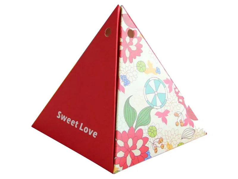 Die-Cut-Triangular-Foldable-Gift-Boxes-3-