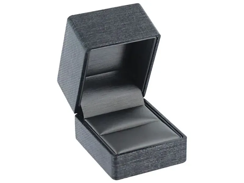 Fliptop-Ring-Shipping-Boxes-4