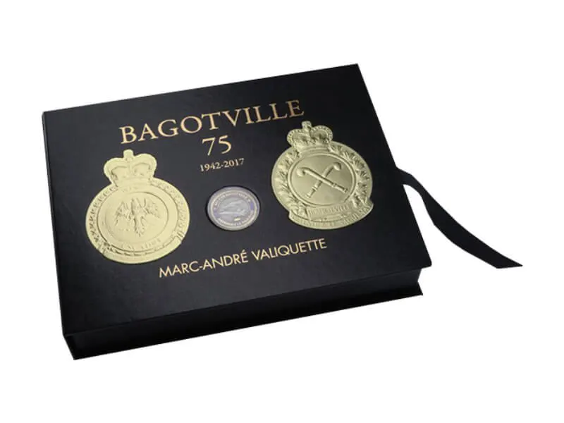 Gold-foil-embossed-boxes