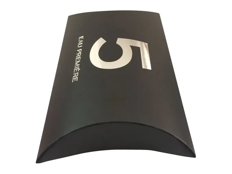 Silk-Stocking-Packaging-Boxes-2