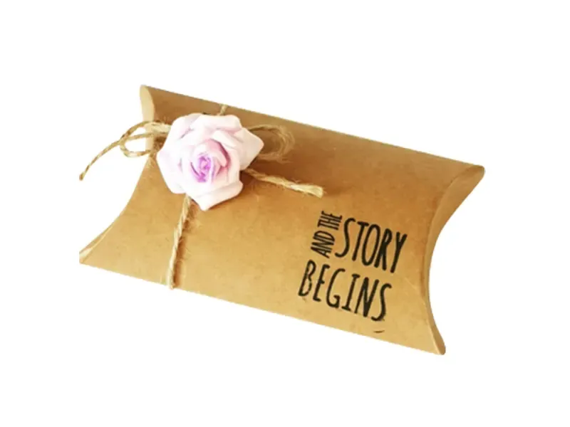 Wedding-Gift-Pillow-Boxes-4