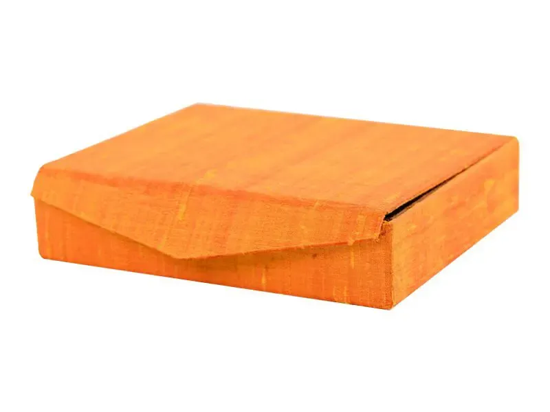 magnetic-closure-Textile-Boxes